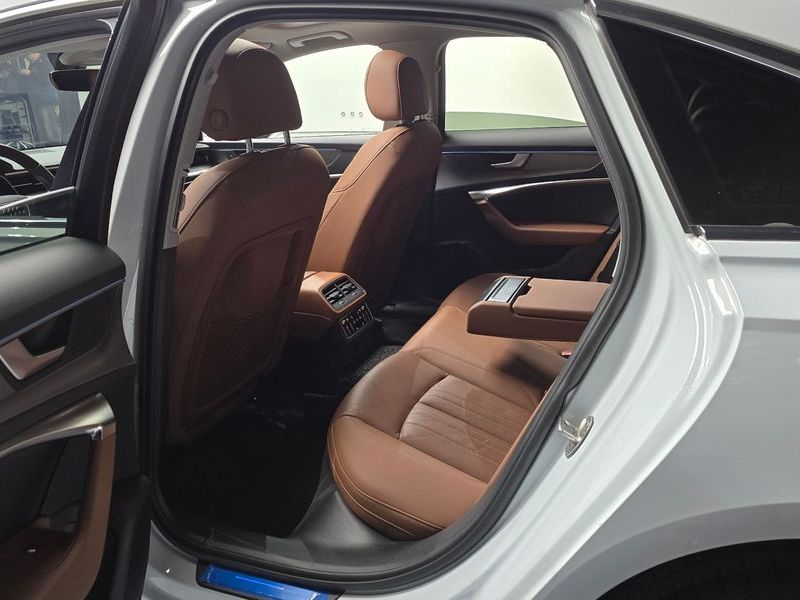 2021 Audi A6 40 TDI photo 26