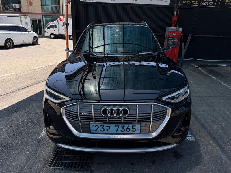 2022 Audi e-tron 55 Quattro Sportback photo 1