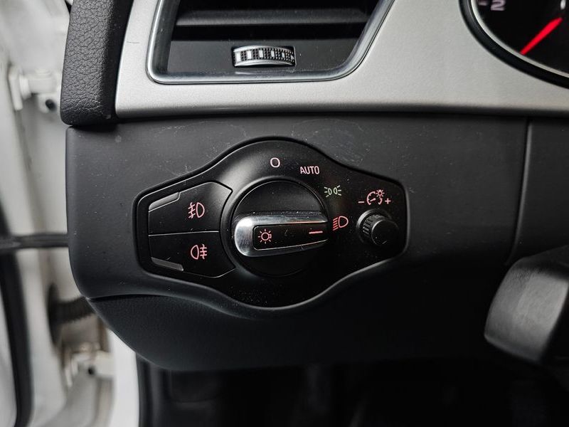 2015 Audi A4 30 TDI Dynamic B8 photo 18