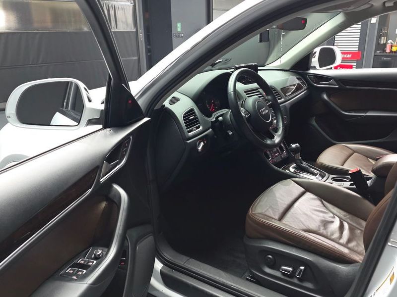 2016 Audi Q3 2.0 TFSI Quattro photo 10