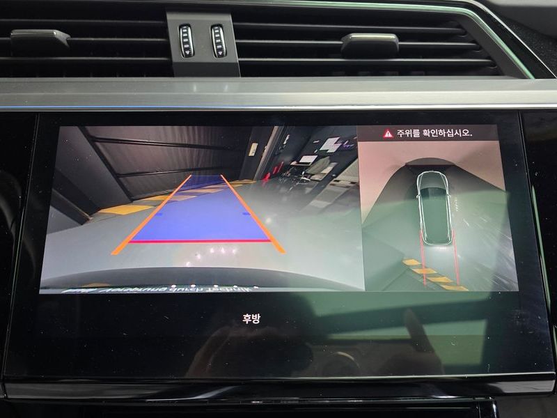 2022 Audi e-tron 55 Quattro photo 15