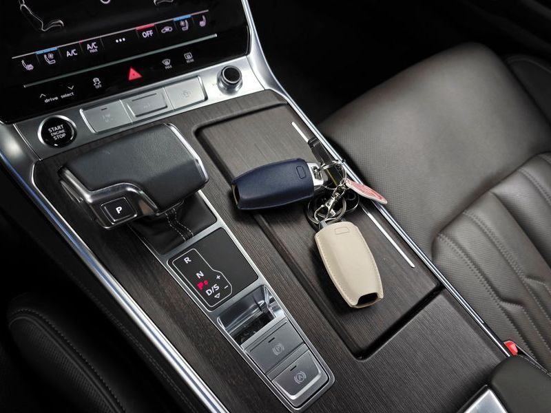 2023 Audi A7 55 TFSI Quattro Premium photo 9