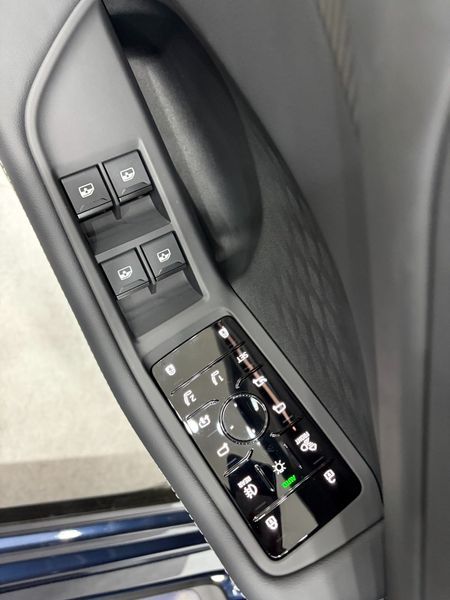 2025 Audi A5 40 TFSI Quattro S Line Black Edition photo 17