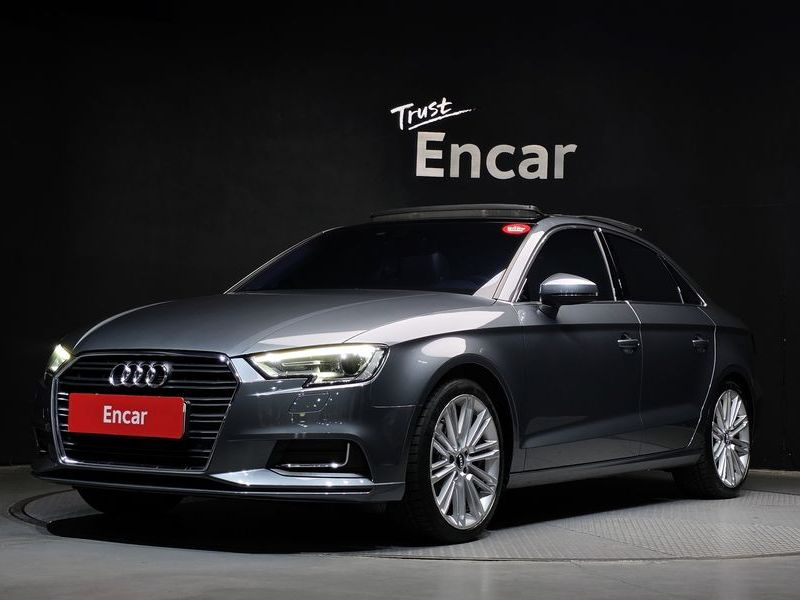 2018 Audi A3 40 TFSI 8V photo 1