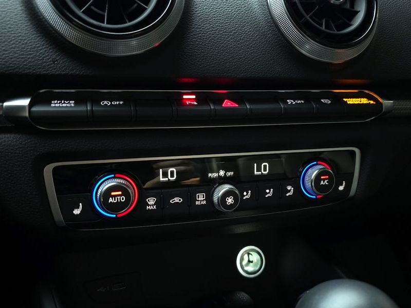 2018 Audi A3 40 TFSI 8V photo 16