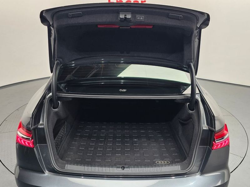 2021 Audi A6 45 TDI Quattro Premium photo 16