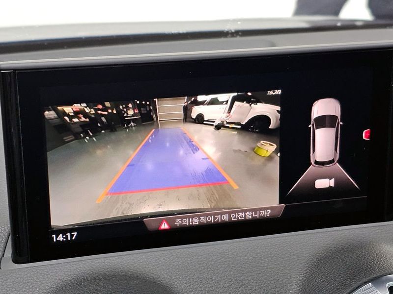 2023 Audi Q2 35 TDI photo 16