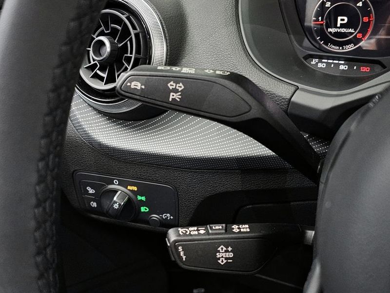 2023 Audi Q2 35 TDI photo 20