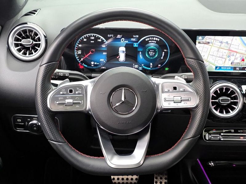 2023 Mercedes-Benz A-Class GLA250 4MATIC photo 13