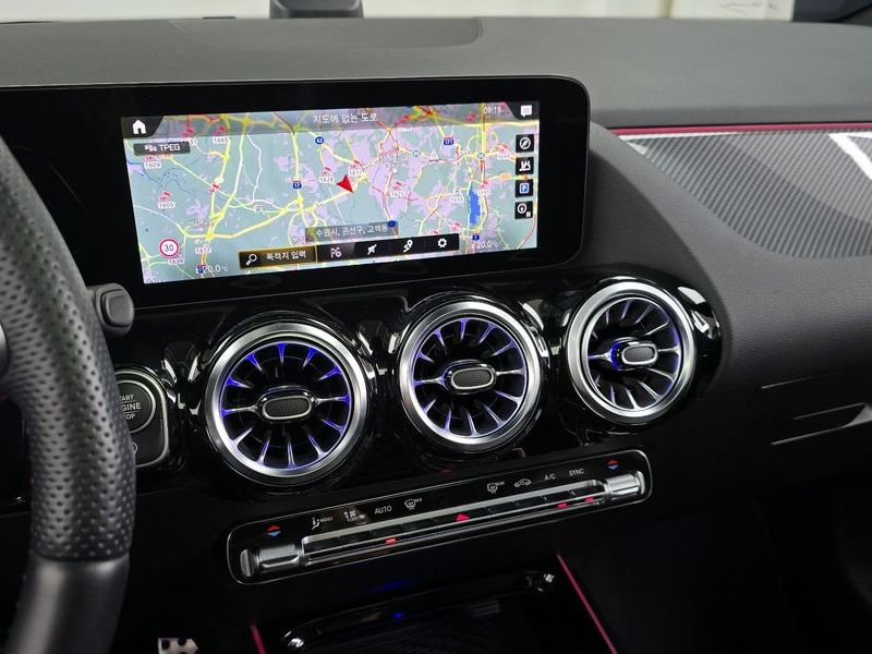 2023 Mercedes-Benz A-Class GLA45 AMG 4MATIC+ photo 14
