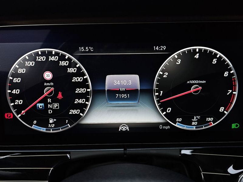 2018 Mercedes-Benz E-Class E400 4MATIC Exclusive photo 8