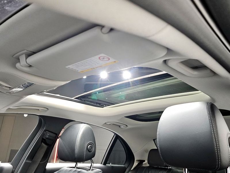 2018 Mercedes-Benz E-Class E400 4MATIC Exclusive photo 19