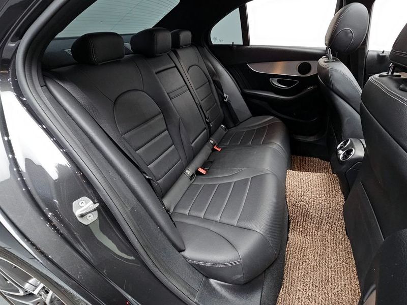 2020 Mercedes-Benz C-Class C300e 4MATIC AMG Line photo 11