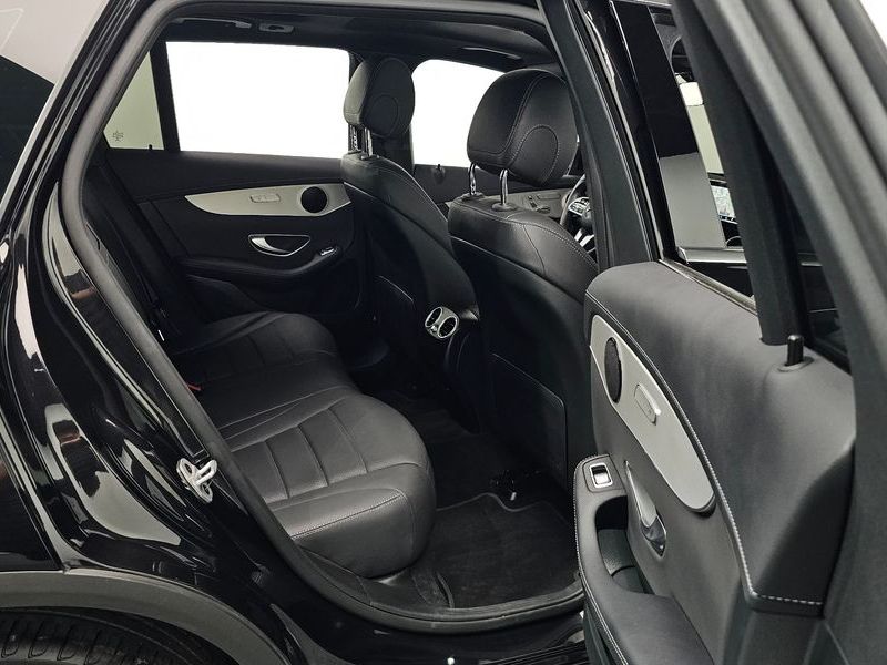2021 Mercedes-Benz C-Class GLC220 d 4MATIC photo 11