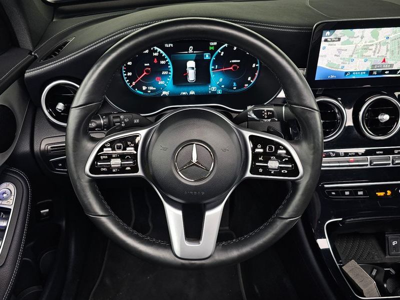 2021 Mercedes-Benz C-Class GLC220 d 4MATIC photo 13