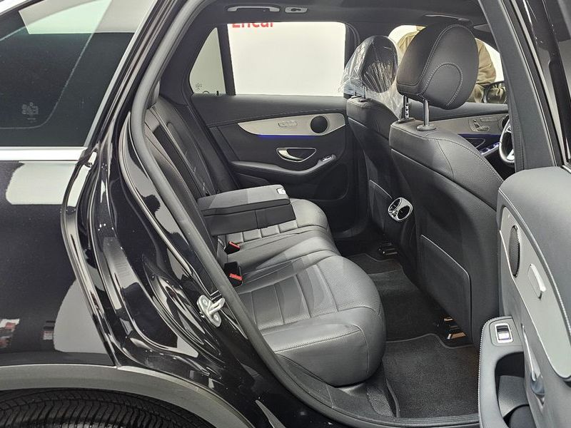 2021 Mercedes-Benz C-Class GLC300e 4MATIC photo 12
