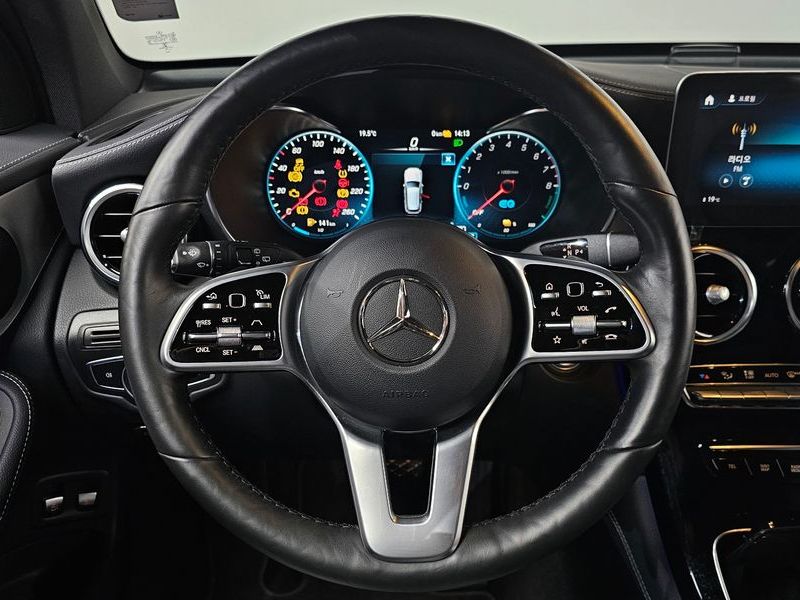 2021 Mercedes-Benz C-Class GLC300e 4MATIC photo 13