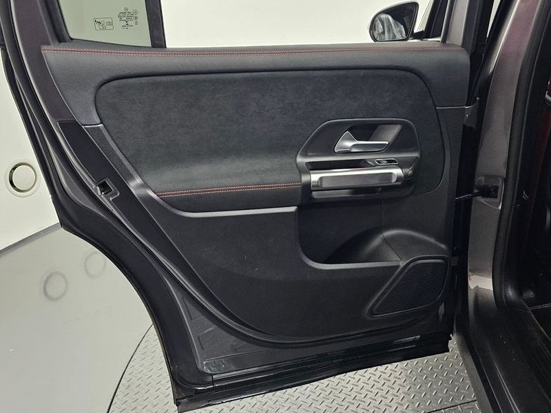 2021 Mercedes-Benz B-Class AMG GLB35 4MATIC photo 25