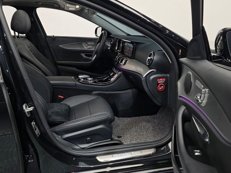 2019 Mercedes-Benz E-Class E300 Avantgarde photo 11