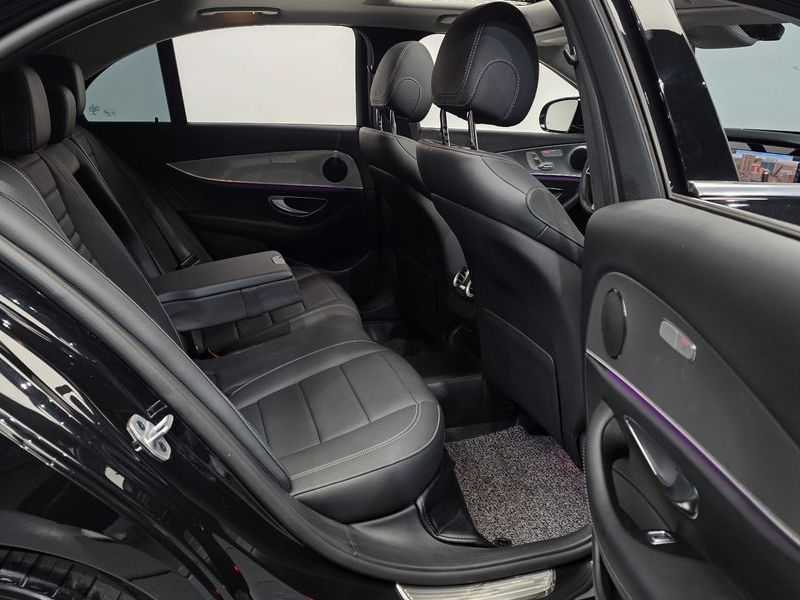 2019 Mercedes-Benz E-Class E300 Avantgarde photo 12