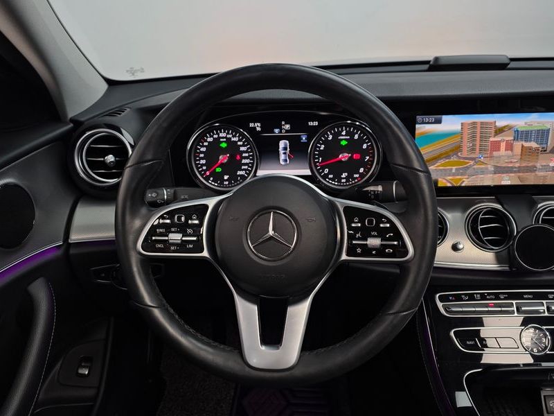 2019 Mercedes-Benz E-Class E300 Avantgarde photo 13