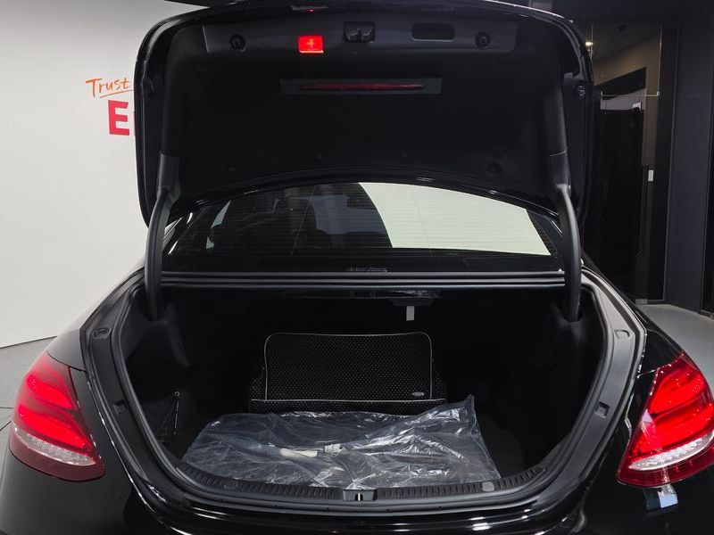 2019 Mercedes-Benz E-Class E300 Avantgarde photo 20