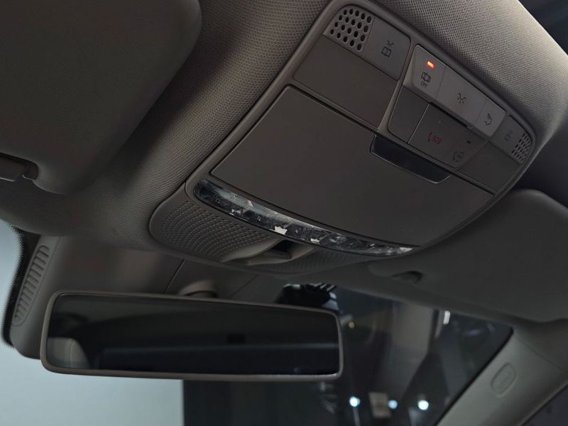 2019 Mercedes-Benz E-Class E300 Avantgarde photo 28