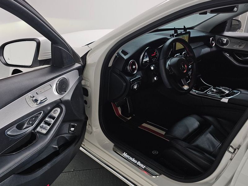 2017 Mercedes-Benz C-Class C200 Avantgarde photo 11
