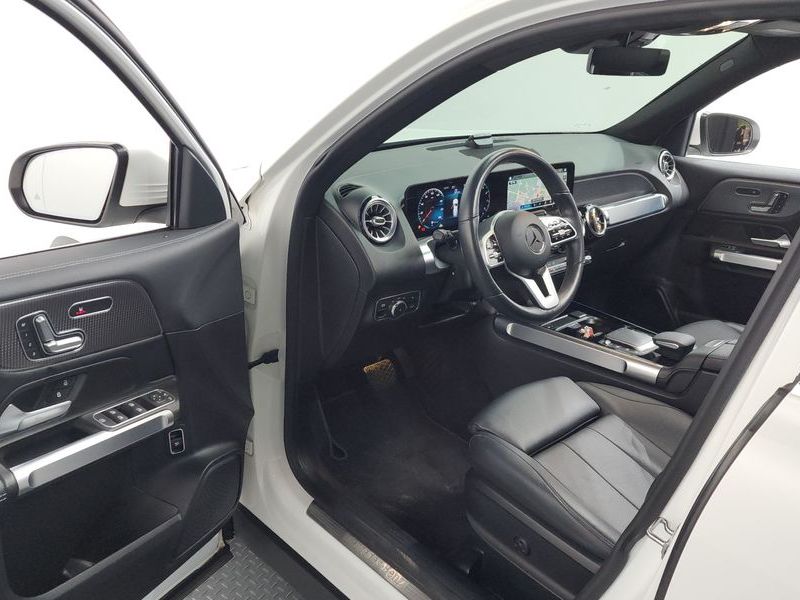2021 Mercedes-Benz B-Class GLB220 photo 10