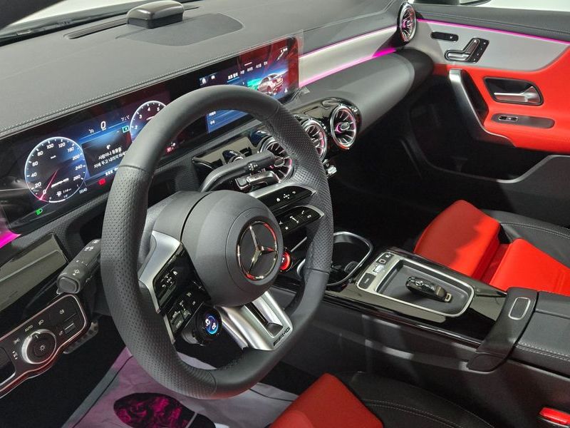 2025 Mercedes-Benz A-Class AMG A35 4MATIC Sedan photo 15