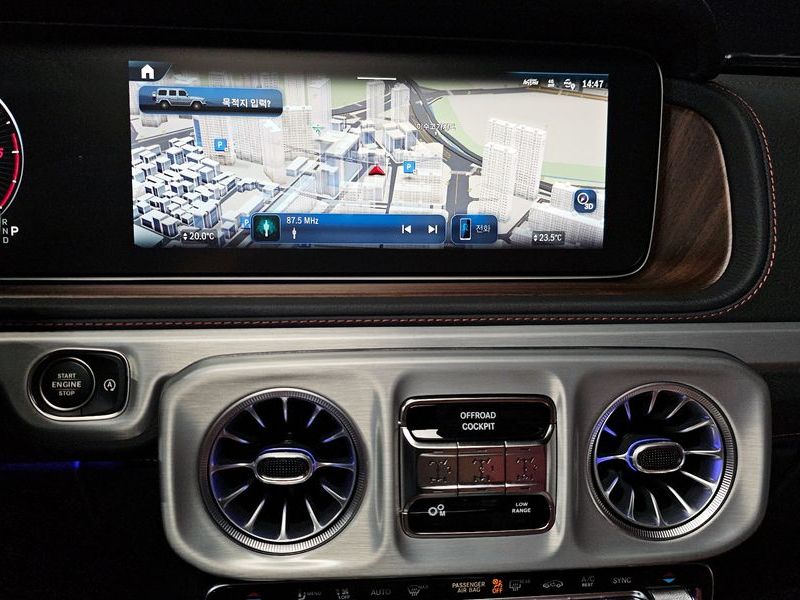 2026 Mercedes-Benz CLA G450d photo 16