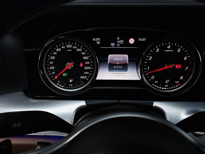 2020 Mercedes-Benz E-Class E250 Avantgarde photo 8
