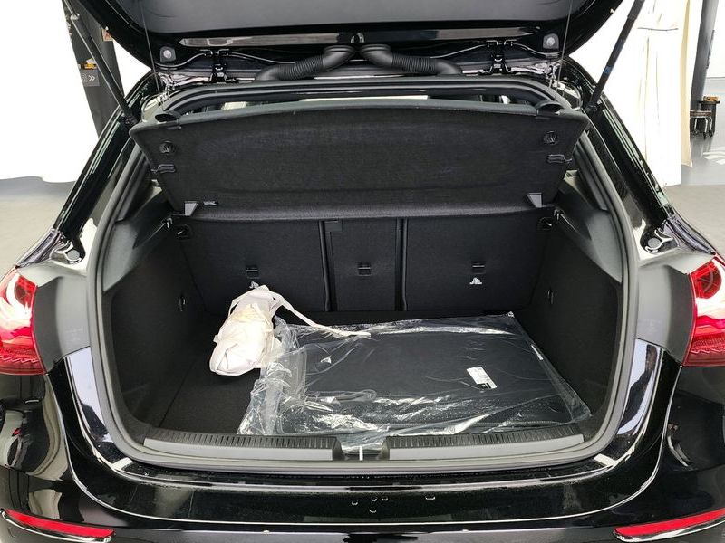 2025 Mercedes-Benz A-Class A220 Hatchback photo 20