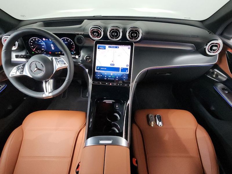 2026 Mercedes-Benz C-Class GLC 300 4MATIC Avantgarde photo 7