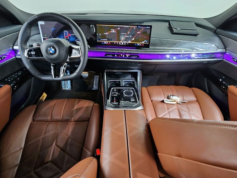 2024 BMW 7 Series 740d xDrive M Sport photo 7
