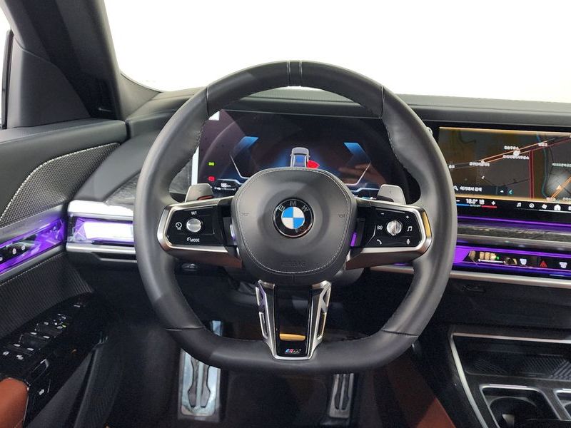 2024 BMW 7 Series 740d xDrive M Sport photo 13