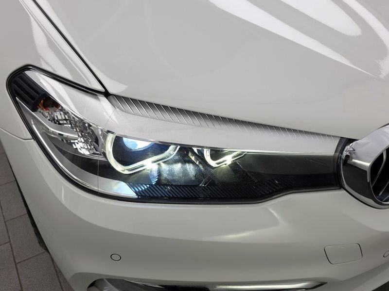 2018 BMW 5 Series 520i Luxury photo 22