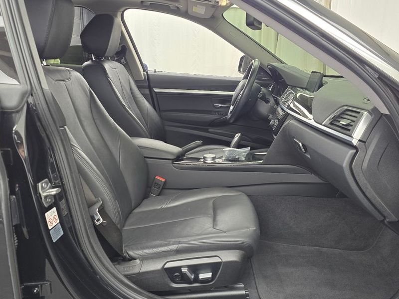 2020 BMW 3 Series GT 320d Luxury photo 11
