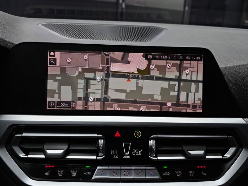 2021 BMW 3 Series 320d M Sport photo 14