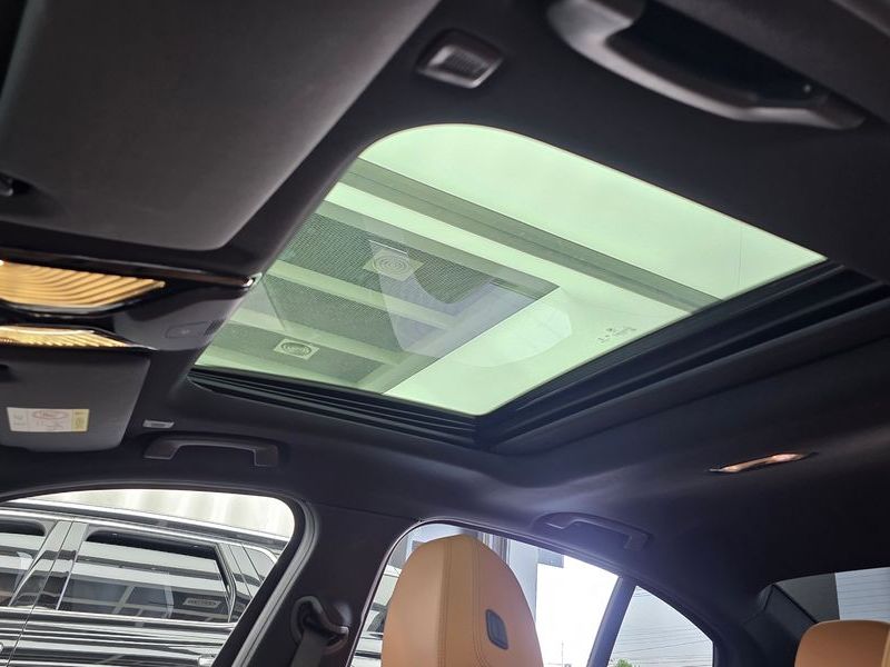 2022 BMW 3 Series 320i M Sport photo 17