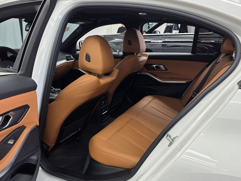 2022 BMW 3 Series 320i M Sport photo 26