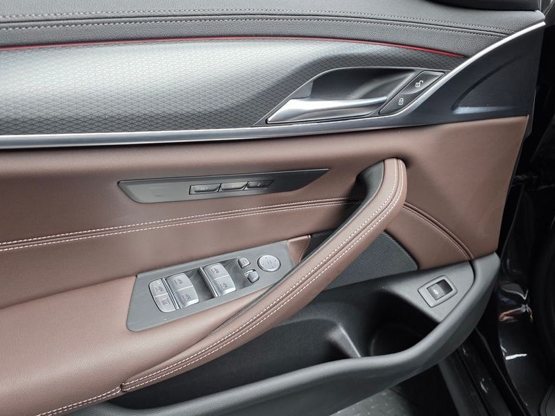2023 BMW 5 Series 523d M Sport photo 19