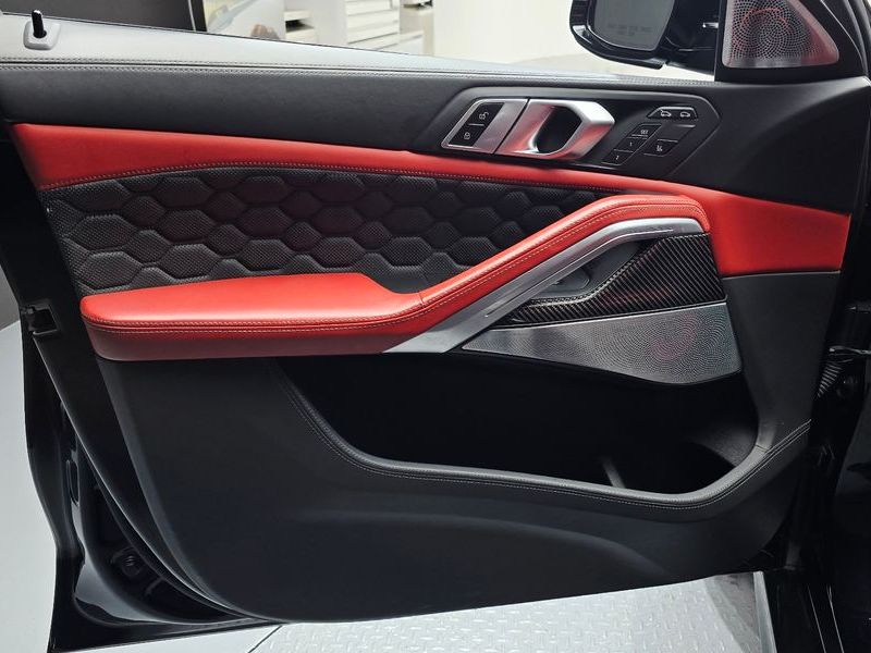 2021 BMW X6 4.4 Competition photo 24