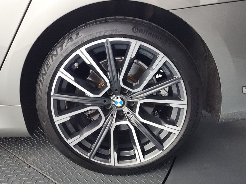 2020 BMW 7 Series 730Ld xDrive M Sport photo 21