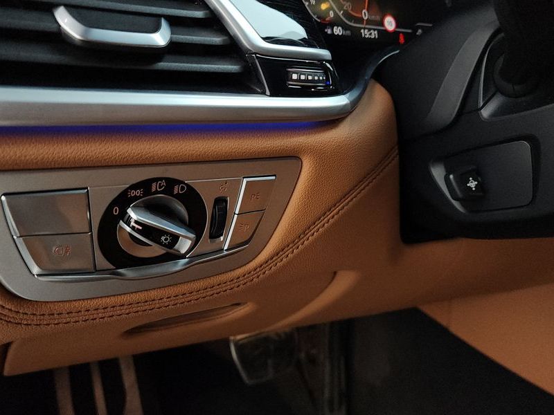 2020 BMW 7 Series 730Ld xDrive M Sport photo 30