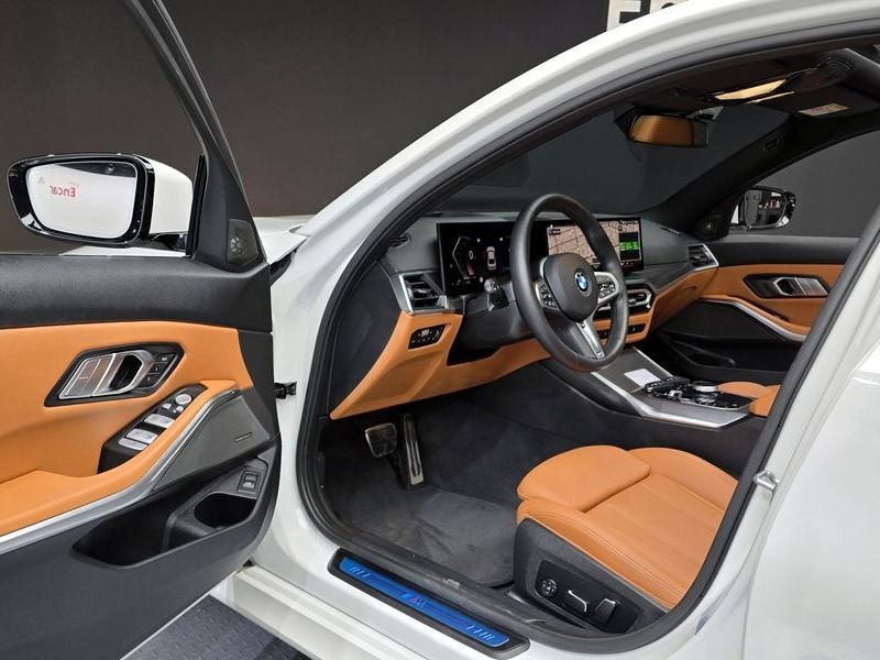 2024 BMW 3 Series 320i M Sport photo 10