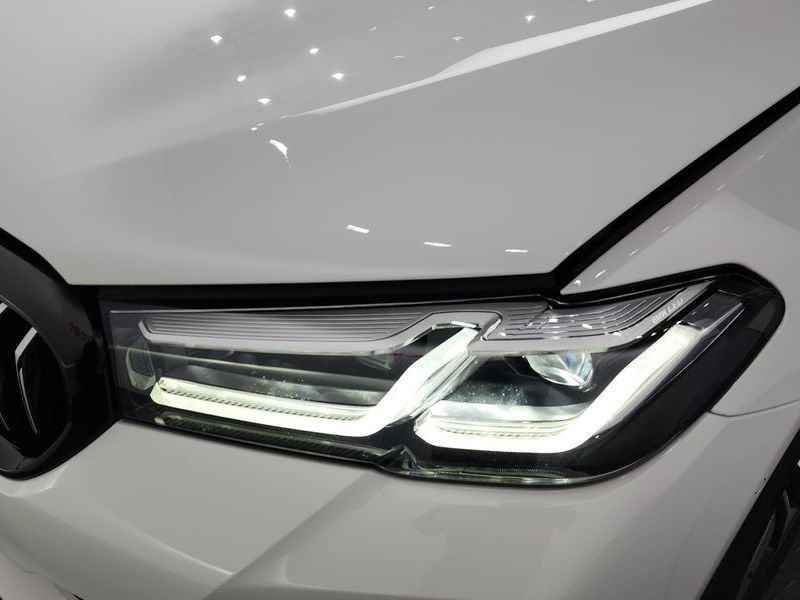2021 BMW 5 Series 523d M Sport photo 22