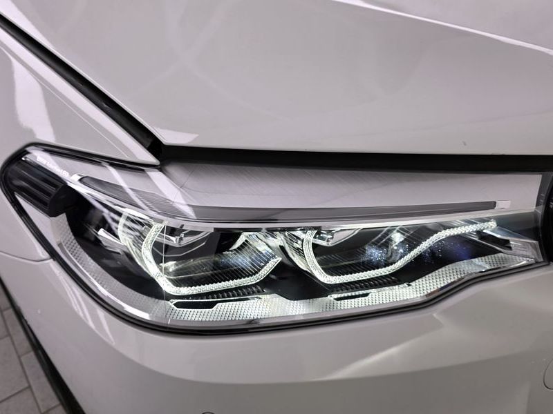 2018 BMW 5 Series 530i M Sport Package photo 22