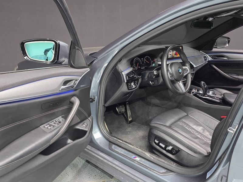 2019 BMW 5 Series 520d xDrive M Sport Package Plus photo 10