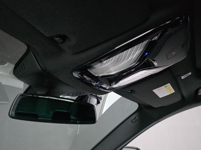2019 BMW 5 Series 520d xDrive M Sport Package Plus photo 19